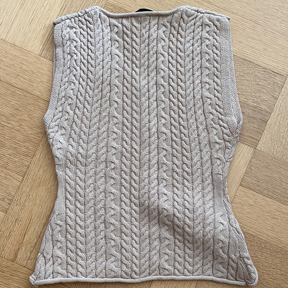 NWT! Zara Cable Knit Button Sleeveless Vest - Picture 3 of 3